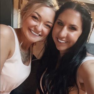 Meet your Posher, Hollie